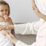 Letnia tarcza dla skóry dziecka: proste rytuały, które naprawdę działają