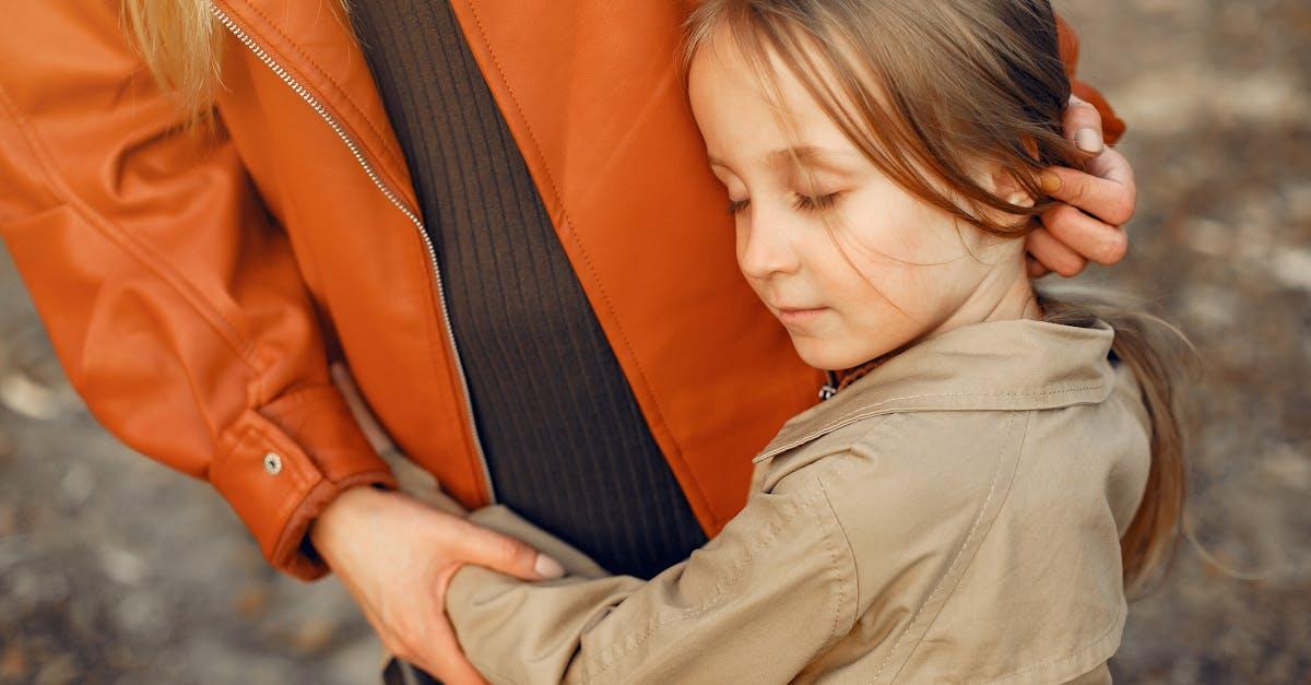 Powrót do czułości: jak krok po kroku odbudować więź po trudnym czasie