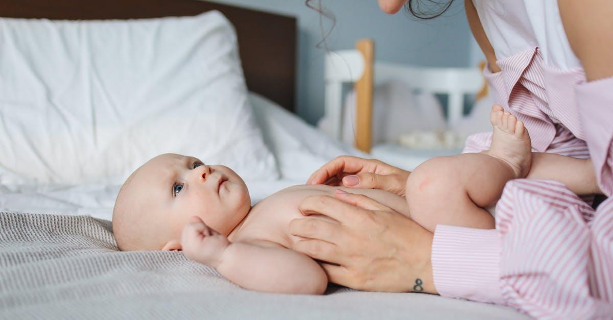 Mały pępek, wielka sprawa: jak bezpiecznie zadbać o pępek noworodka krok po kroku