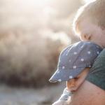 Bezpieczny świat z tatą: rozmowy, które uczą odwagi i mądrych wyborów